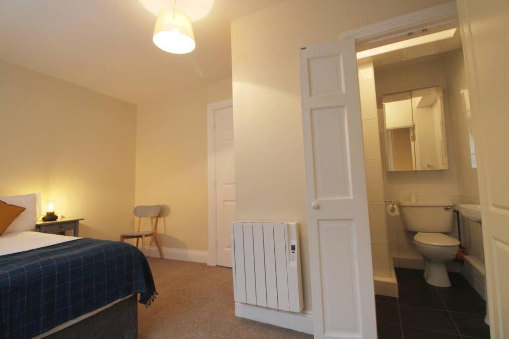 Large 3 Bed, Galway City Centre Apartment ภายนอก รูปภาพ