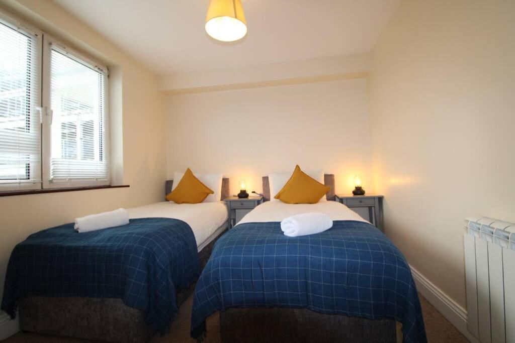 Large 3 Bed, Galway City Centre Apartment ภายนอก รูปภาพ