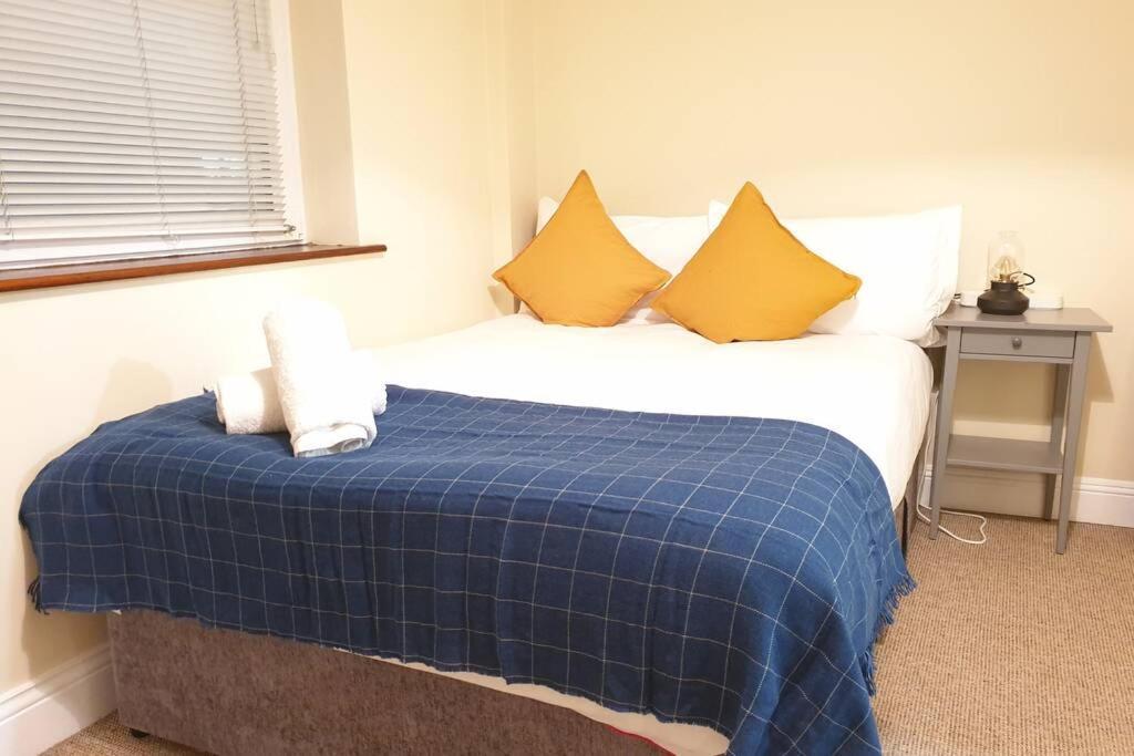 Large 3 Bed, Galway City Centre Apartment ภายนอก รูปภาพ