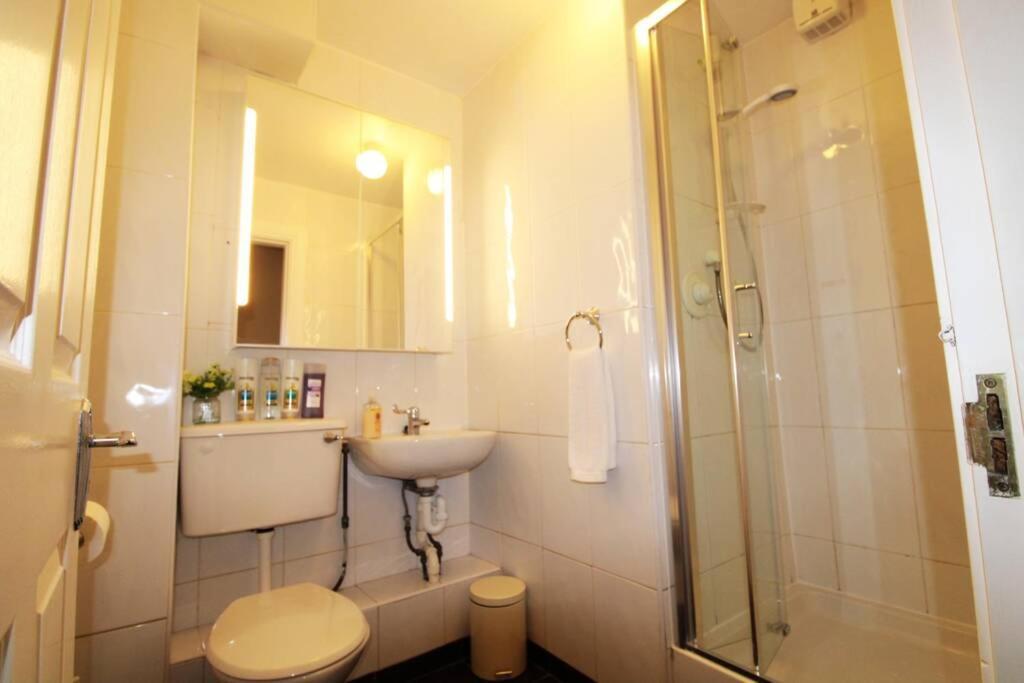Large 3 Bed, Galway City Centre Apartment ภายนอก รูปภาพ